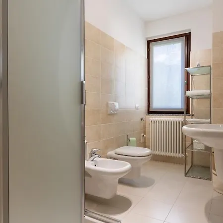 Lisa Apartament Gravedona