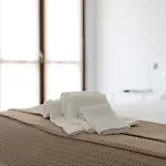 Lisa Apartment *